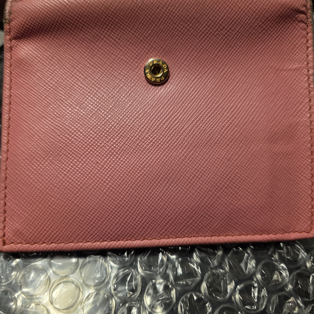PRADA Milano Pink Saffiano Leather Wallet Interior - Picture 9 of 16